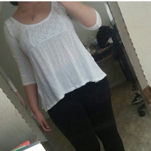 Hollister White Top L
